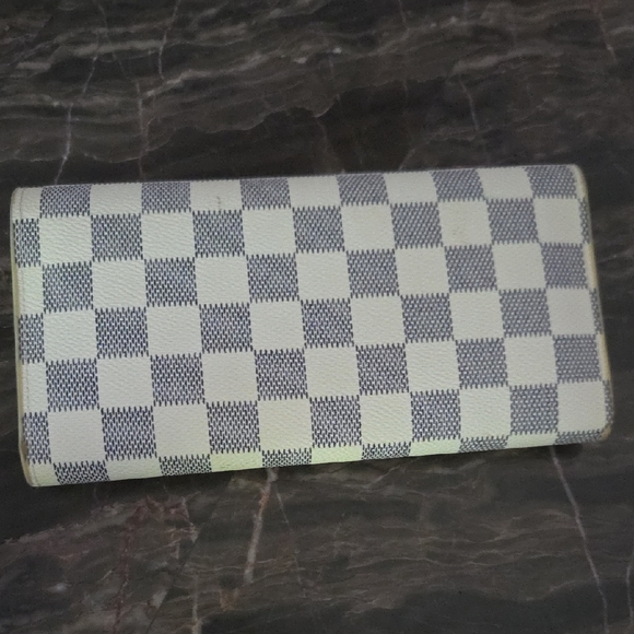 Wallet - Picture 3 of 4